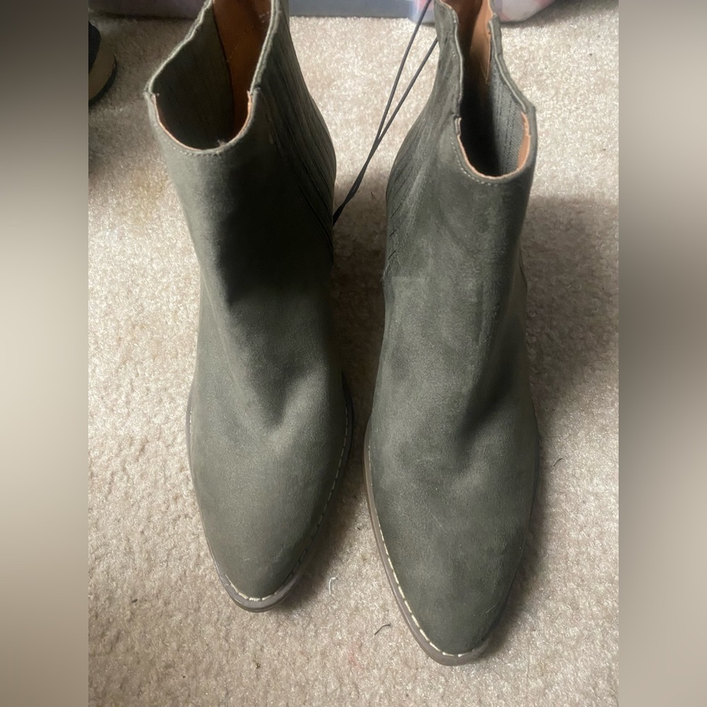 Ankle boots